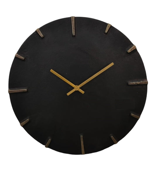 ROUND BLACK CAST ALU WALLCLOCK 58CM GOLD DASHES